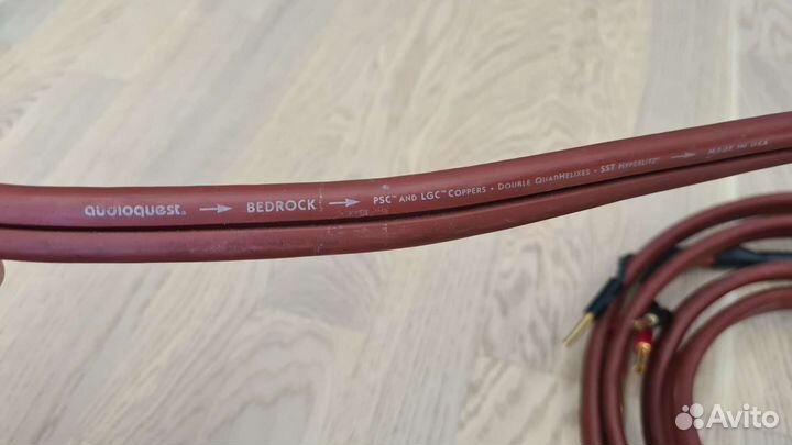 Акустический кабель Audioquest Bedrock (бивайринг)