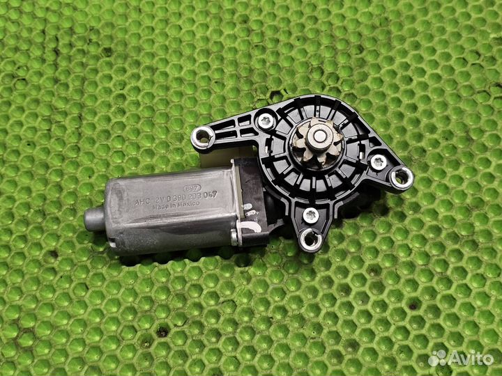 Моторичк сиденья Ford Mustang 6 15-24г