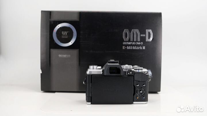 Olympus OM-D E-M5 Mark III отл. сост., гарантия