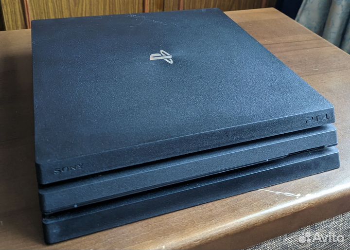 Sony Playstation 4 Pro 1tb