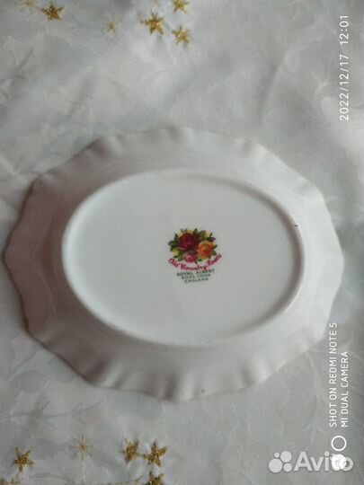 Royal Albert. 12-гранная вазочка