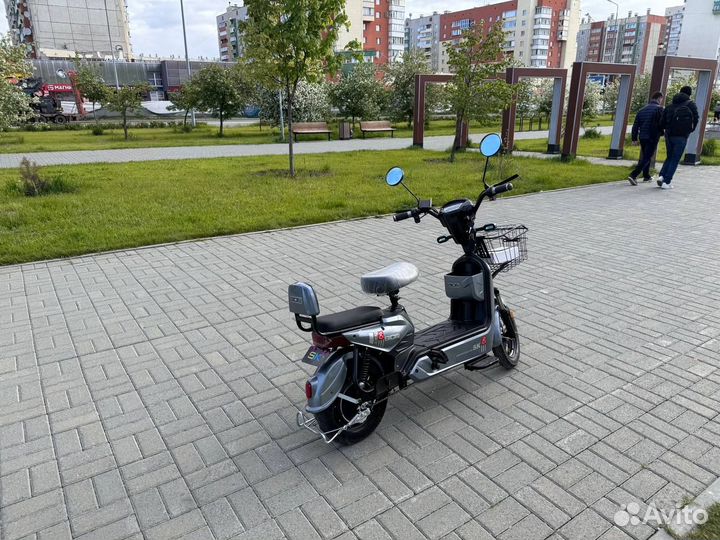 Электроскутер двухместный