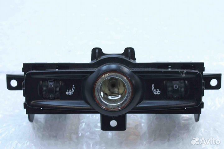 Переключатель обогрева заднего сиденья Audi