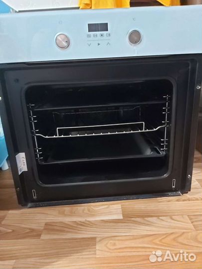 Духовой шкаф LEX