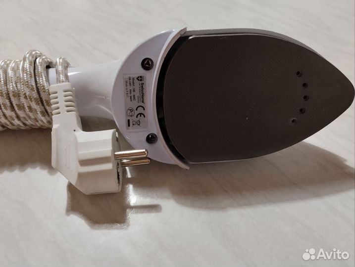 Утюг дорожный