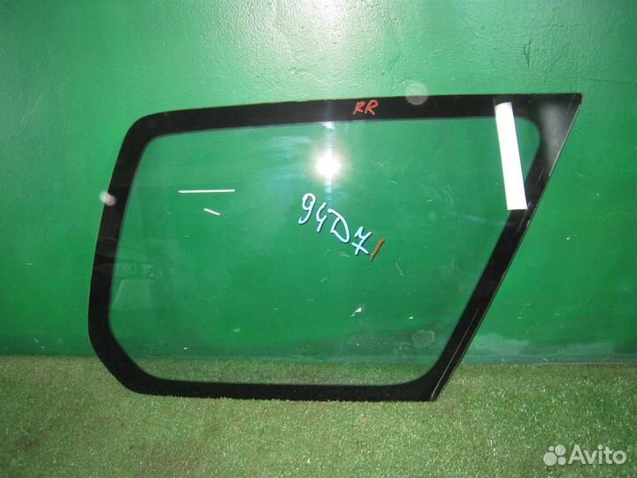 Стекло багажника правое Subaru Forester SG/S11 20