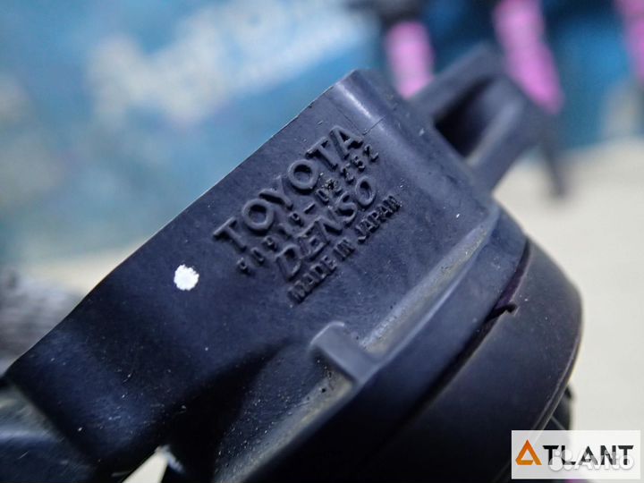 Катушка зажигания toyota voxy