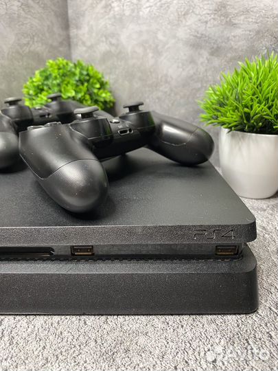 Ps4 slim 1 tb+ 2геймпада +700игр