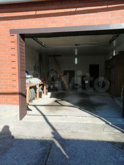 Коттедж 197 м² на участке 14,7 сот.