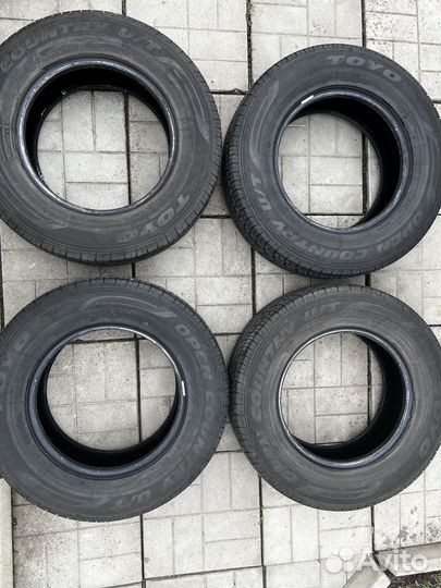 Toyo Open Country U/T 225/70 R16