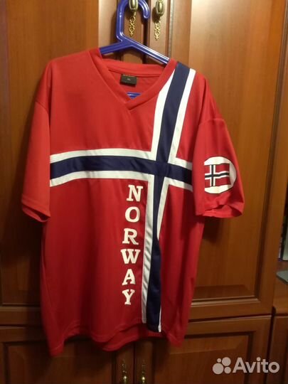 Свитера хоккейные