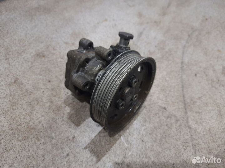 Насос гура 1.8 - 2.0 для VW Golf 4 bora Skoda A4