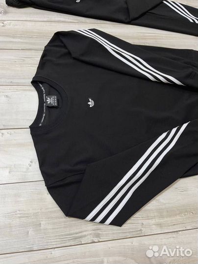 Спортивные костюмы Adidas