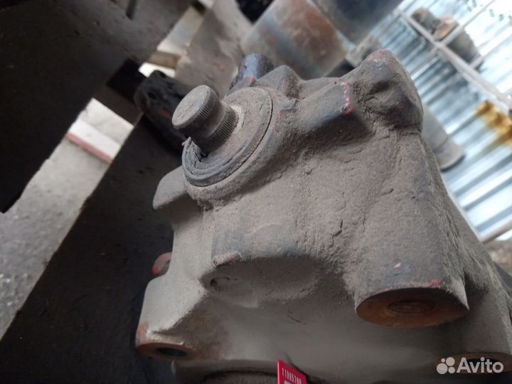 Рулевой редуктор (гур) Iveco