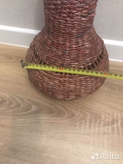 Ваза из бумажной лозы