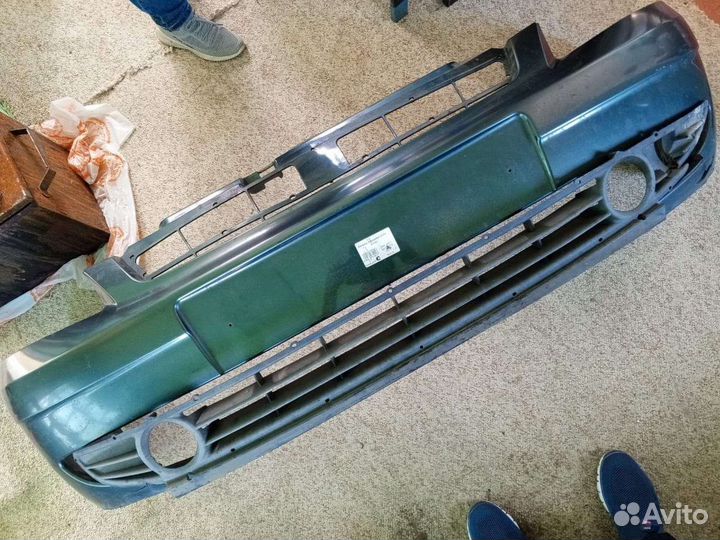 Продам бампер от приора универсал