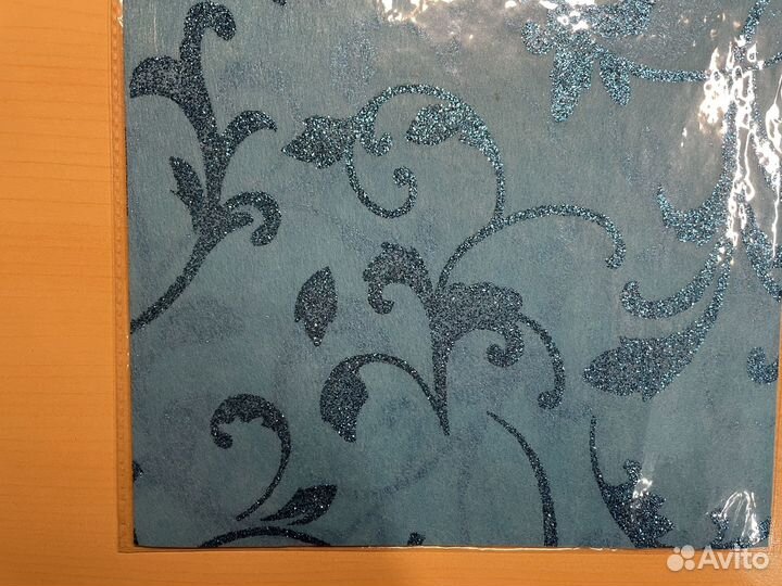 Декоративный нетканый материал с глиттером