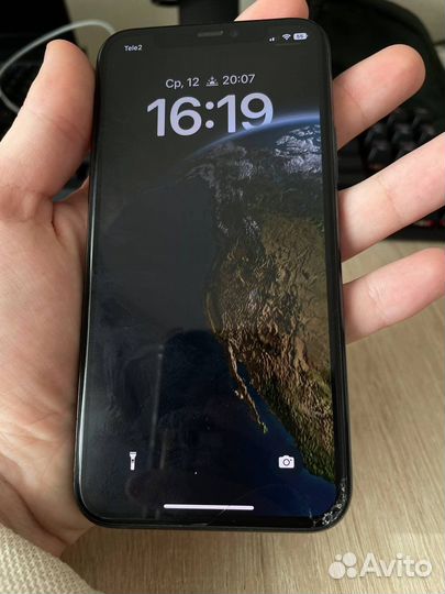 iPhone 11 Pro, 64 ГБ