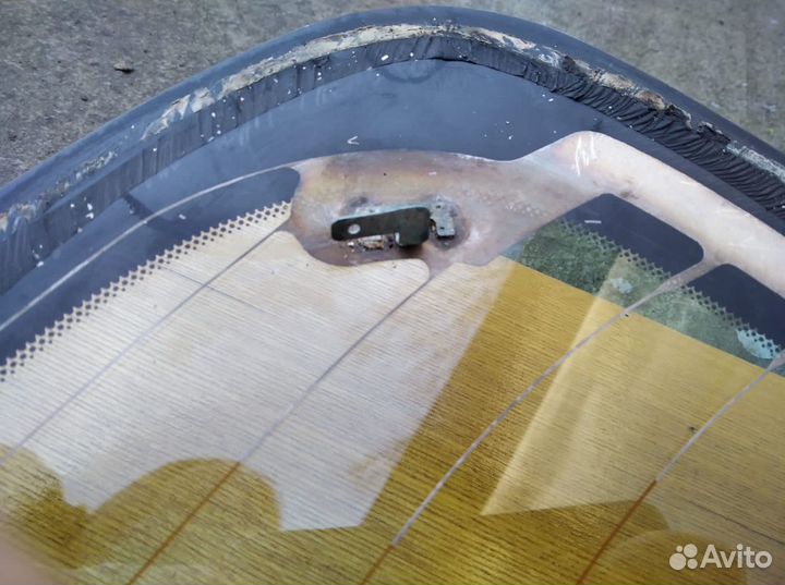 Стекло крышки багажника nissan almera 2000г