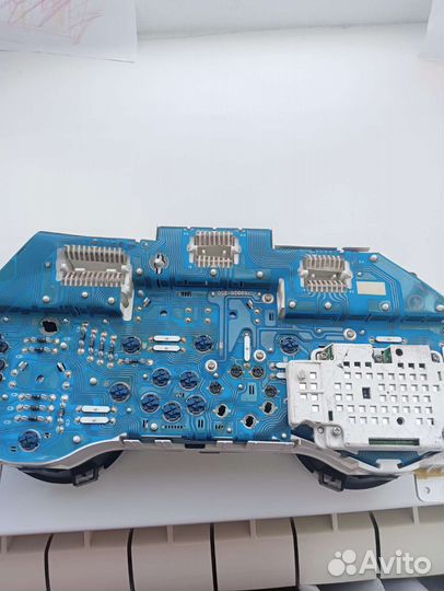 Приборная панель(спидометр) mitsubishi pajero3