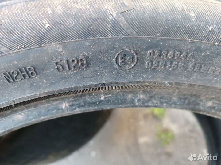 Continental CrossContact UHP 295/40 R21 200ZR