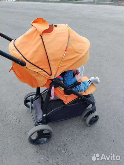 Прогулочная коляска