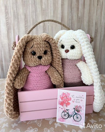 Вязаные игрушки зайчики