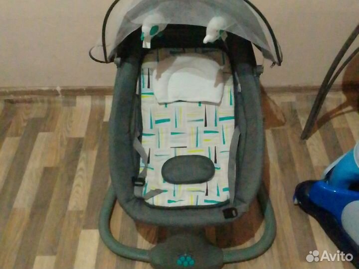 Шезлонг,качели детские