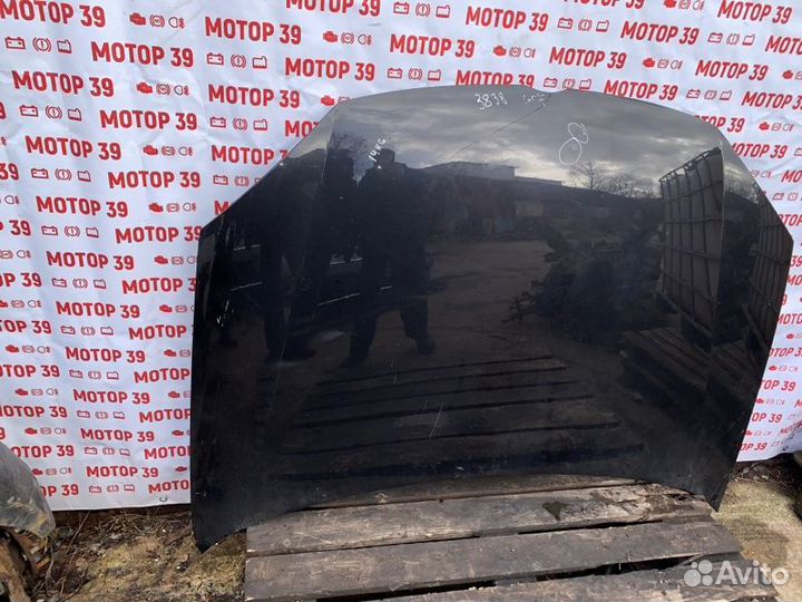 Капот Volkswagen Golf 5 1.6 I 2009