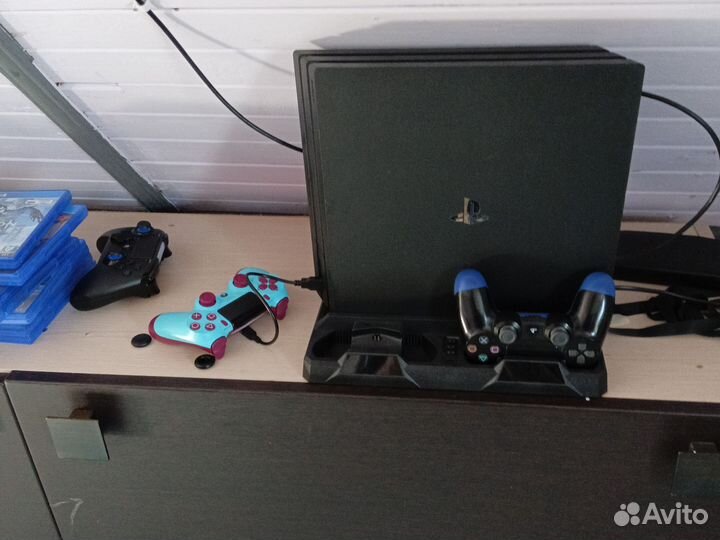 Sony playstation 4 PS4 pro