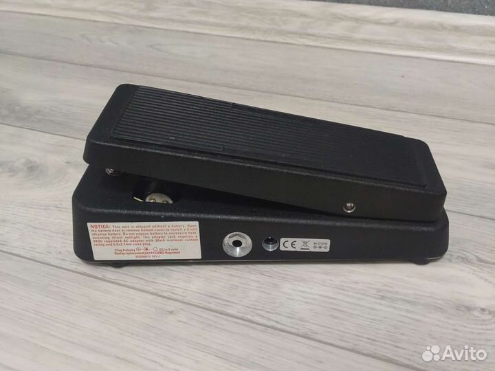 Dunlop cry baby GCB-95