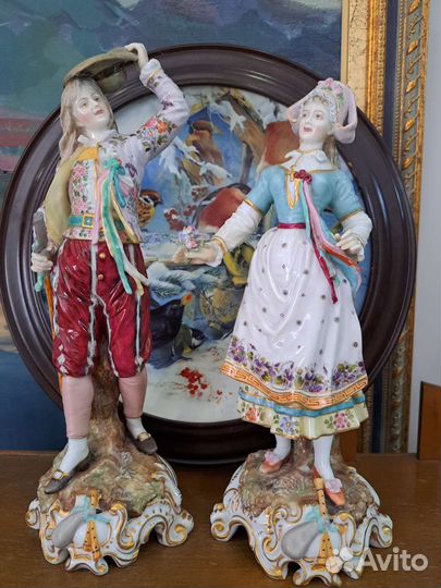 Статуэтка. Фарфор