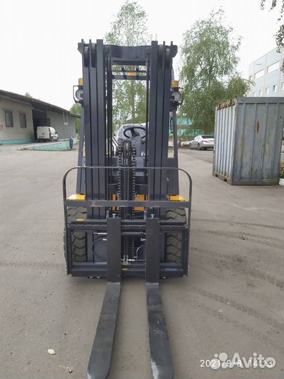 Вилочный погрузчик UN Forklifts FG30, 2023