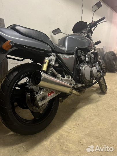 Honda cb 400 sf