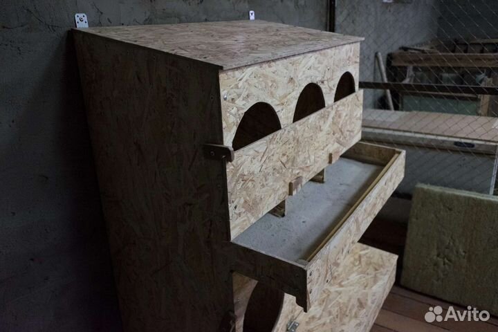 Гнезда для кур - несушек с яйцесборником