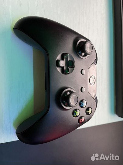 Геймпад xbox one s