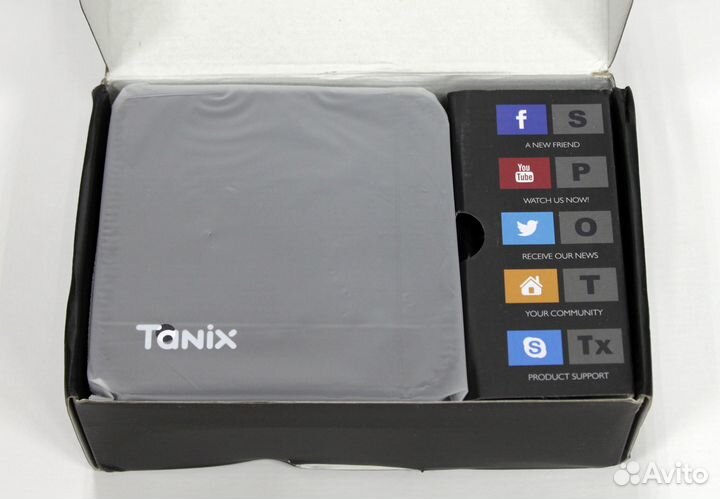 SMART TV приставка Tanix W2 4/64гб