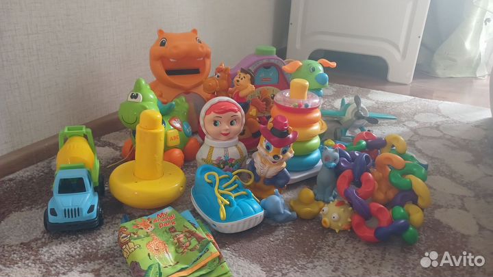 Развивающие игрушки пакетом