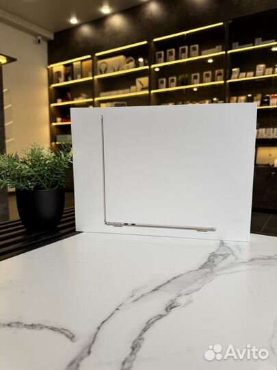 Apple Macbook Air M2 13 8/256gb