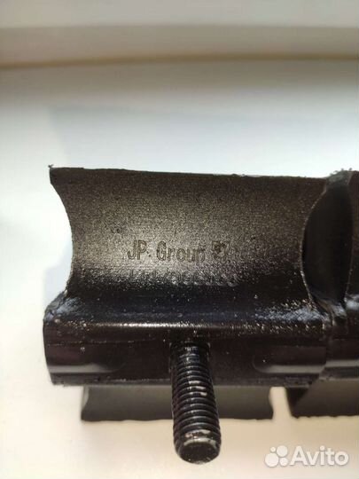 Подушки двигателя