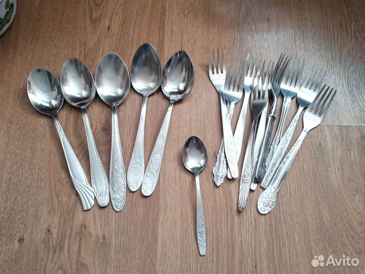 Набор кухонный ложки,вилки,ножи и др