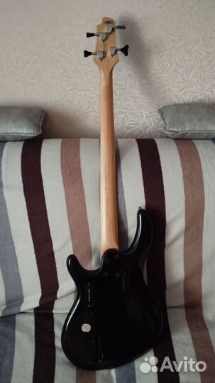 Бас гитара Cort action A 4 струны