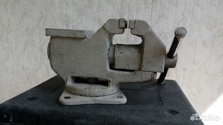 Тиски