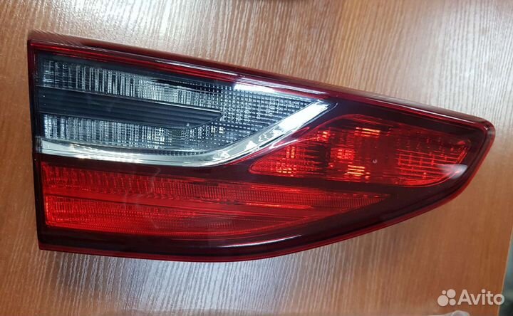 Фонарь внутренний левый Kia Ceed 2018 идеал