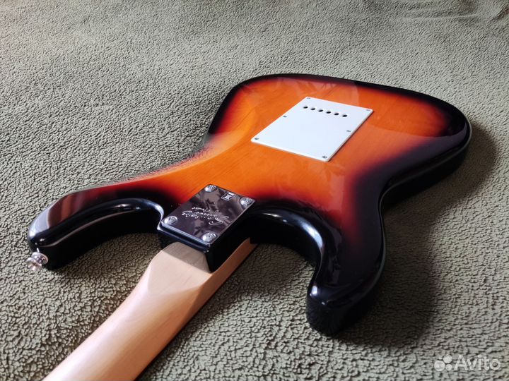 Электрогитара Fender squier bullet Strat