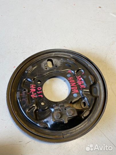 Щит опорный задний правый Honda Hr-V