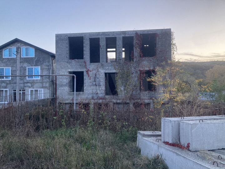 Дом 450 м² на участке 11 сот.