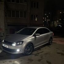 Volkswagen Polo 1.6 MT, 2011, 175 000 км, с пробегом, цена 700 000 руб.