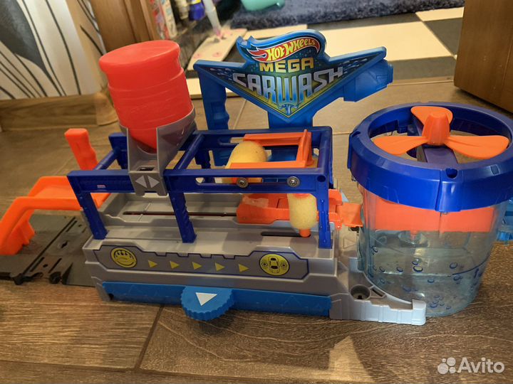 Игровой центр,автомойка