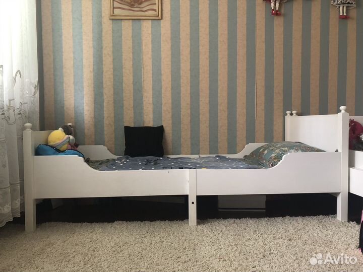 Кровать